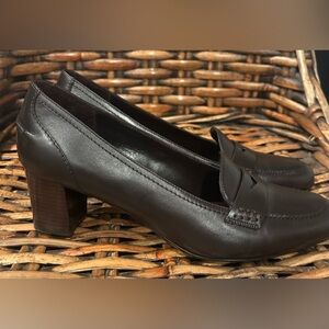 Brooks Brother "346" Brown Leather Penny Loafers Pumps Heels Shoes 9.5